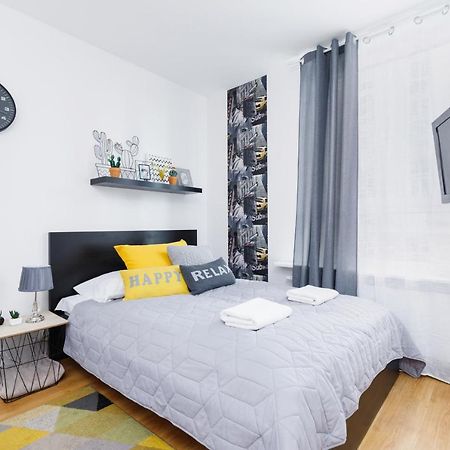 Studio Pradnik Bialy Krakow By Renters Apartment ภายนอก รูปภาพ