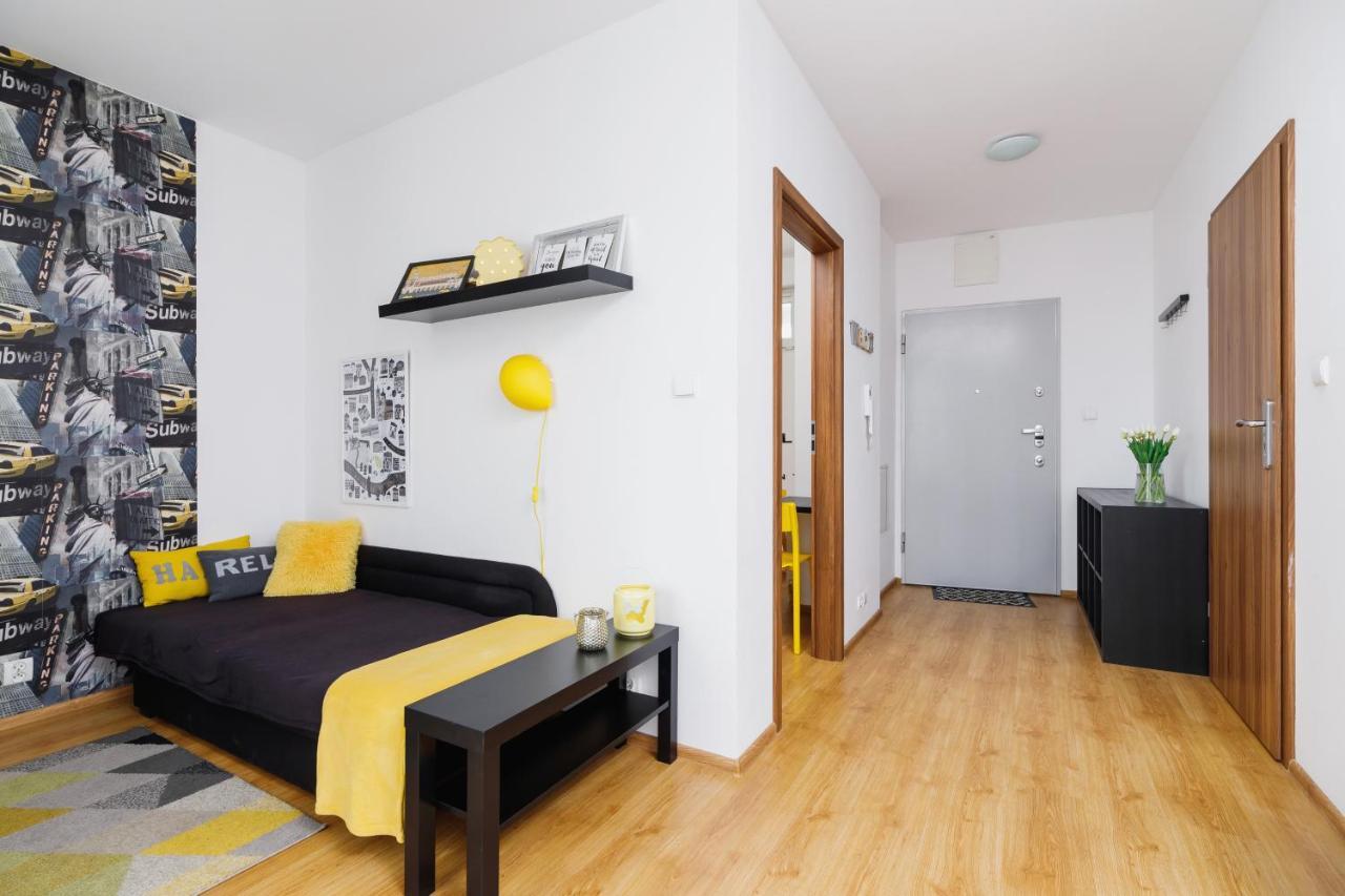 Studio Pradnik Bialy Krakow By Renters Apartment ภายนอก รูปภาพ