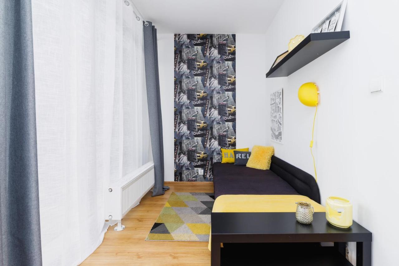 Studio Pradnik Bialy Krakow By Renters Apartment ภายนอก รูปภาพ