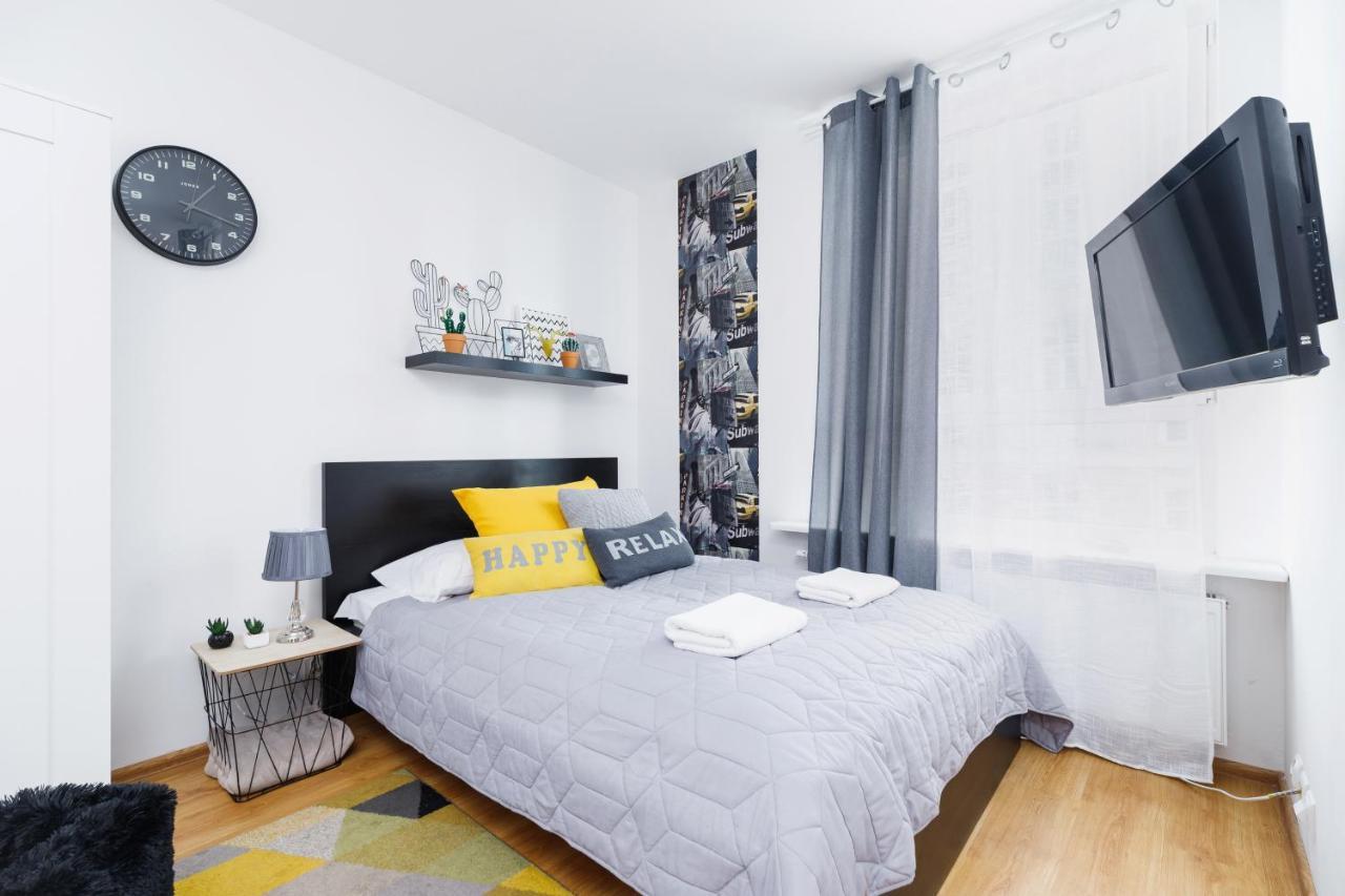 Studio Pradnik Bialy Krakow By Renters Apartment ภายนอก รูปภาพ